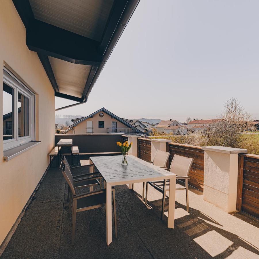 Eggenthal Grosse Ferienwohnung Mit Balkon Und Perfekter Lage מראה חיצוני תמונה
